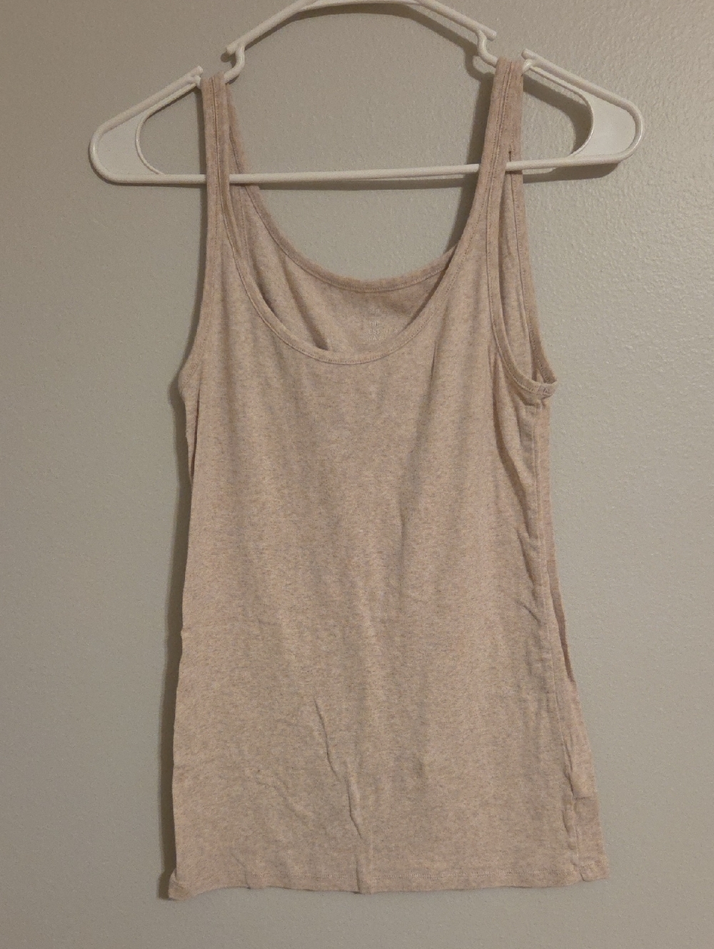 Gap Women’s Cream Tank Top - Lightweight Scoop Neck